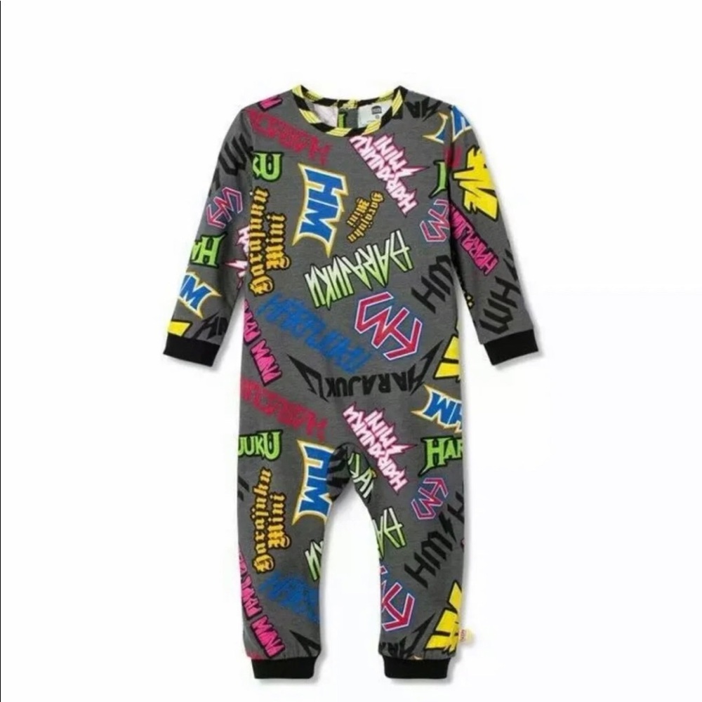 Graffiti Print Long Sleeve Crewneck Body